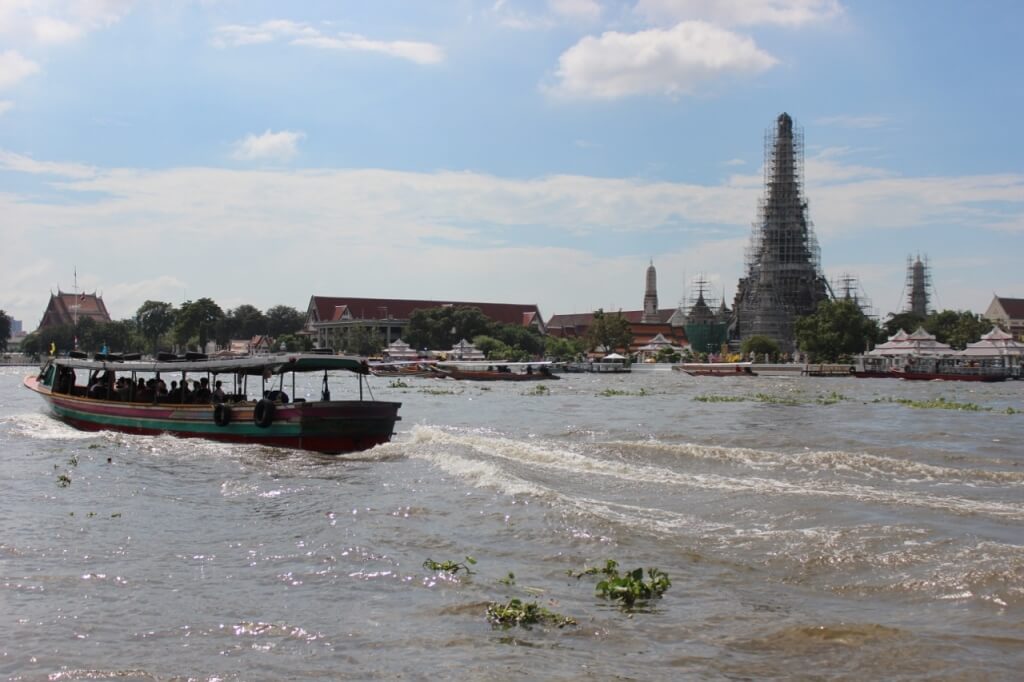 Wat Arun (em reforma)