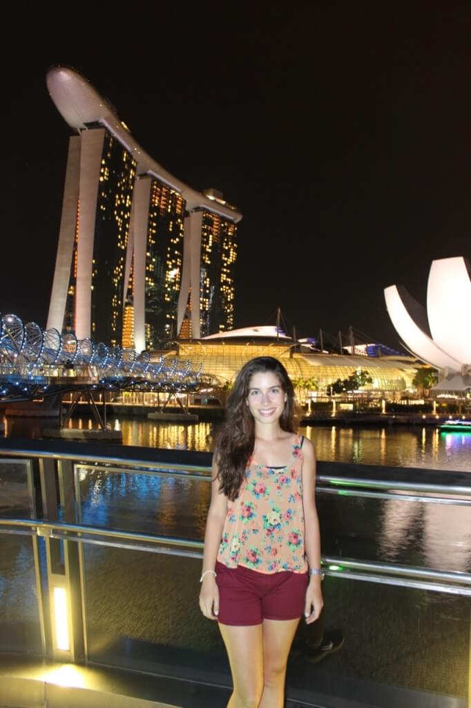 O hotel Marina Bay Sands ao fundo...